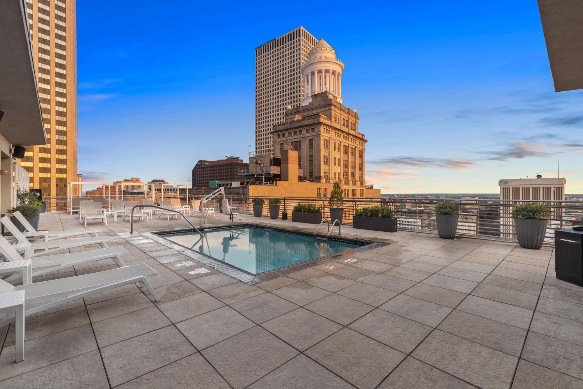 Hilton Garden Inn New Orleans French Quarter/Cbd מראה חיצוני תמונה